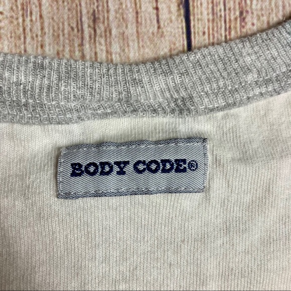 Body Code Short Sleeve T-Shirt Crop Top White/Grey - Picture 7 of 7